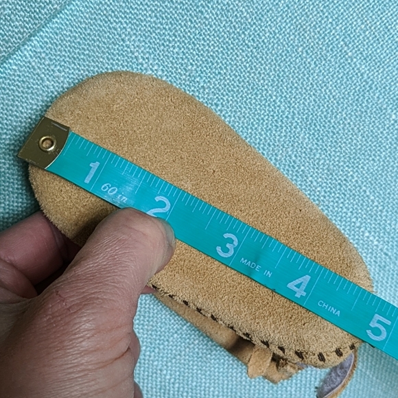 Minnetonka Size 1 Infant Baby Mocassins Leather - Picture 12 of 12